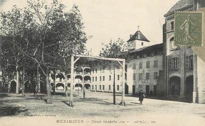 CPA FRANCE 01 "Meximieux, Cour intérieure du séminaire".