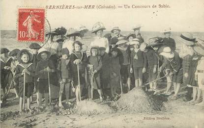 CPA FRANCE 14 "Bernières sur Mer, un concours de Sable"