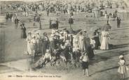 80 Somme CPA FRANCE 80 "Mers, Ocupation d'un Fort sur la plage" / CHÂTEAU DE SABLE