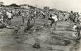 CPSM FRANCE 50 "Barneville sur Mer, concours de chateaux de sable sur la plage" / CHATEAU DE SABLE