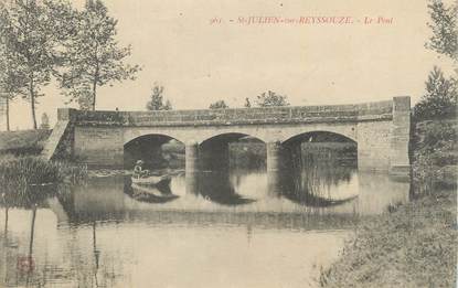 CPA FRANCE 01 " St Julien sur Reyssouze, Le pont" .