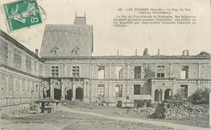 CPA FRANCE 85 "Les Epesses, Le Puy du Fou, Château renaissance".