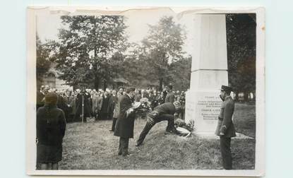 PHOTO ORIGINALE / INDOCHINE "Monument aux morts de l'Armée coloniale à la Pagode de Nogent"