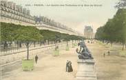 75 Pari CPA FRANCE 75001 "Paris, le Jardin des Tuileries et la rue de Rivoli"