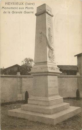 CPA FRANCE 38 "Heyrieux, Monument aux morts".