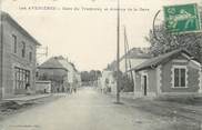 38 Isere CPA FRANCE 38 "Les Avenières, Gare du tramway et avenue de la gare".