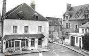 45 Loiret CPSM FRANCE 45 "Lorris, L'Hôtel du Sauvage et la Mairie".
