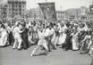 PHOTO ORIGINALE / EGYPTE "Le palais royal du Caire, 1951, enthousiasme du peuple suite au mariage du Roi Farouk"