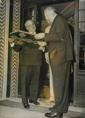 PHOTO ORIGINALE / ITALIE "Le président du conseil italien Fanfani et le chancelier Adenaueur, 1958"
