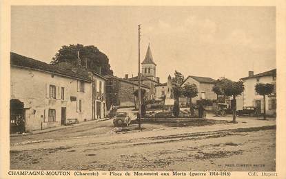 CPA FRANCE 16 "Champagne Mouton, Place du Monument aux morts"