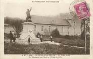 22 Cote D'armor CPA FRANCE 22 "St Nicolas du Pélem, Le jardin public, le monument aux morts et l'école de fiilles".