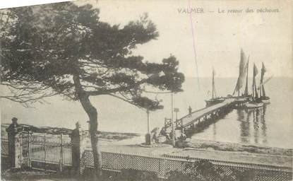 CPA FRANCE 83 "Valmer, Le retour des pêcheurs".