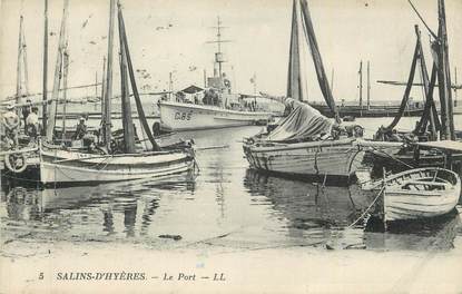 CPA FRANCE 83 " Les Salins d'Hyères, Le port".