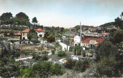 CPSM FRANCE 83 " Barjols, Quartier de la piscine".