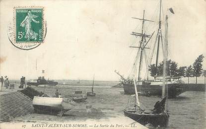 CPA FRANCE 80 "St Valery sur Somme, La sortie du port".