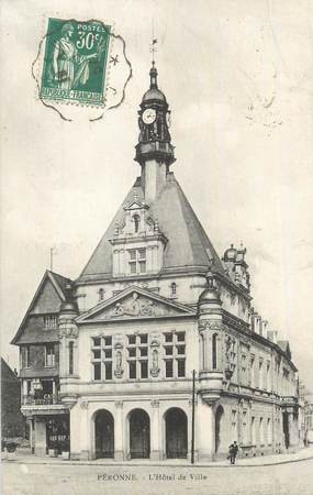 CPA FRANCE 80 " Péronne, L'hôtel de ville".