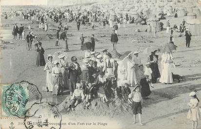 CPA FRANCE 80 "Mers les Bains, Occupation d'un fort sur la plage'.