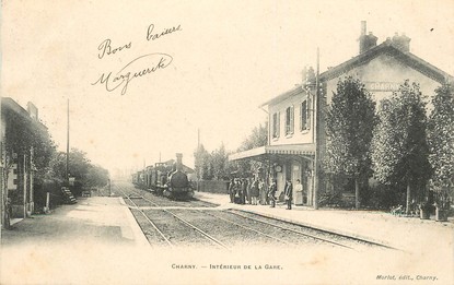 CPA FRANCE 89 "Charny, intérieur de la Gare" / TRAIN