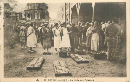 CPA FRANCE 80 "Cayeux sur Mer, La halle aux poissons".