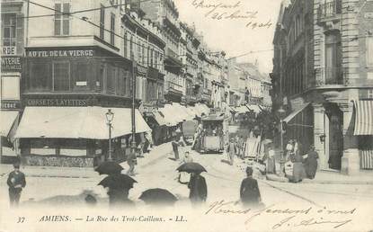 CPA FRANCE 80 "Amiens, La rue des trois Cailloux".