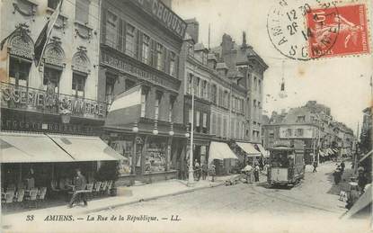 CPA FRANCE 80 "Amiens, Rue de la République".