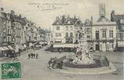 80 Somme CPA FRANCE 80 "Abbeville,La place de l'Amiral Courbet ".