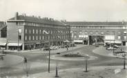 80 Somme CPSM FRANCE 80 "Abbeville, place de l'Hôtel de Ville".