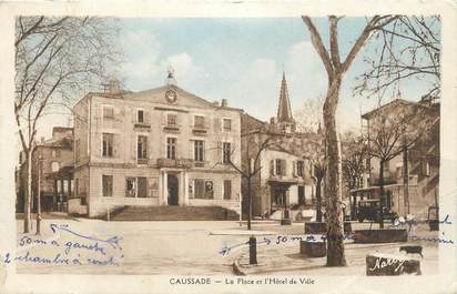 CPA FRANCE 82 "Caussade, La place et l'Hôtel de Ville".