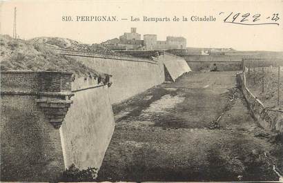 CPA FRANCE 66 "Perpignan, Les remparts de la citadelle".