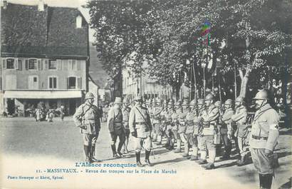 CPA FRANCE 68 "Massevaux, Revue des troupes sur la place du marché".