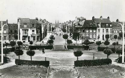 CPSM FRANCE 59 "Coudekerque Branche, Place de la République et Boulevard Jean Jaurès".