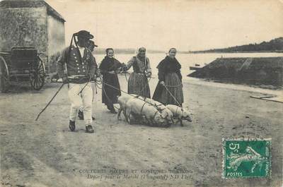 CPA FRANCE 29 "Coutumes moeurs et costumes Bretons, Départ pour le marché"./ FOLKLORE