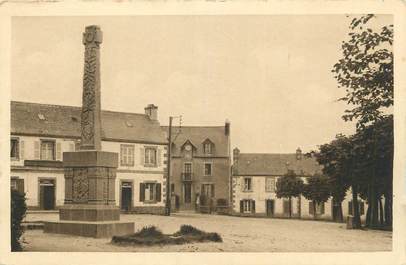 CPA FRANCE 29 "Ploujean, La place et le monument au Maréchal Foch".