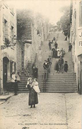 CPA FRANCE 29 "Quimper, La rue des Chambriers".