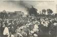 CPA FRANCE 29 "St Jean du Doigt, La procession des reliques du St faisant le tour du feu de joie"/ FOLKLORE