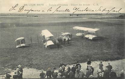 CPA FRANCE 69 "Lyon Bron, Terrain d'Aviation"./AVION