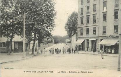 CPA FRANCE 69 "Lyon, Les Charpennes, La place et l'avenue du Grand Camp". /QUARTIER DE LYON