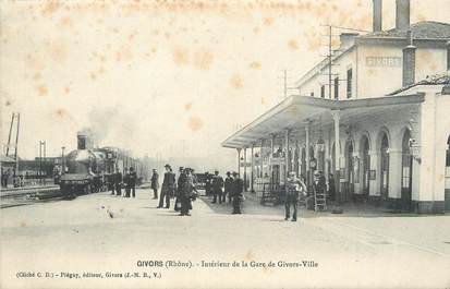 CPA FRANCE 69 "Givors, Intérieur de la gare". / TRAIN