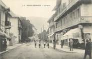 73 Savoie CPA FRANCE 73 "Brides les Bains, L'avenue".