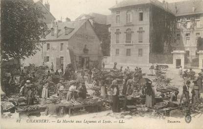 CPA FRANCE 73 "Chambéry, Le marché aux légumes et lycée".