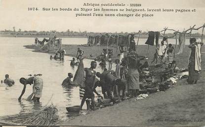 CPA SOUDAN "Sur les bords du Niger" / FORTIER