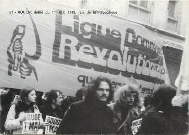 CPSM FRANCE 76 "Rouen, Défilé du 1er mai 1979, rue de la République".