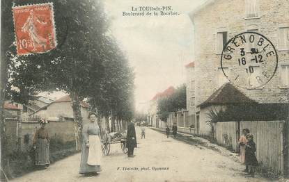 CPA FRANCE 38 "La Tour du Pin, Boulevard de la Bourbre".