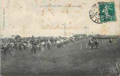 CPA FRANCE 38 "La Tour du Pin, Les courses".