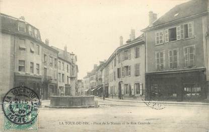 CPA FRANCE 38 "La Tour du Pin, Place de la Nation et rue centrale".