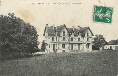 CPA FRANCE 44 " St Michel et Chauveaux, Château de la Pétrie".
