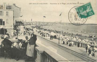 CPA FRANCE 85 " Les Sables d'Olonne, Panorama de la plage pris du Palais de Justice".