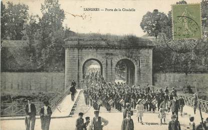 CPA FRANCE 52 " Langres, Porte de la Citadelle".