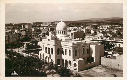 CPA TUNISIE "Bizerte, vue générale et Hotel de ville"