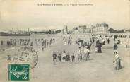 85 Vendee CPA FRANCE 85 " Les Sables d'Olonne, La plage à l'heure du bain".